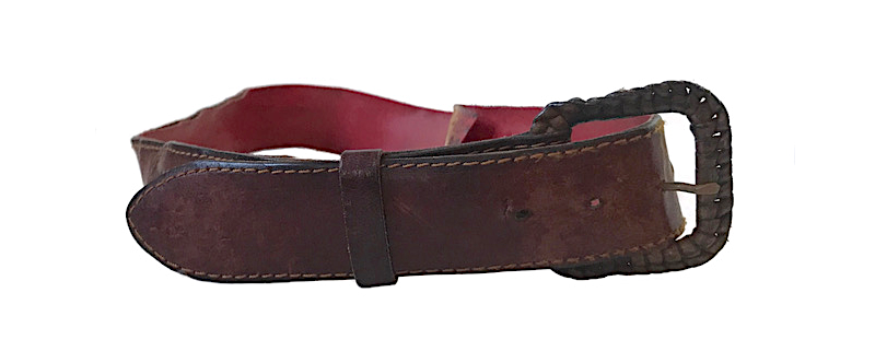 Cinturón de cuero, hecho por Carlos Téllez