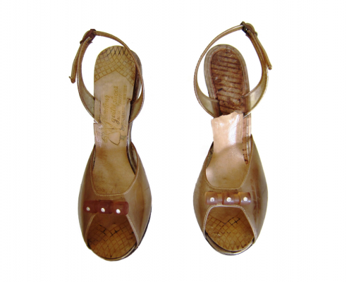 Zapatos plásticos