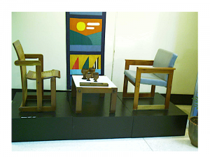 Muebles y vajilla diseñados por Gonzalo Córdoba y María Victoria Caignet